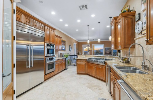 Bullhead City Casa | Paradise Riverfront Home with Spa and Dock Sleeps 16+
