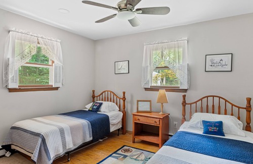 Southold Cabaña | Paradise Shores Beach Cottage | Cottage in Southold near private beach
