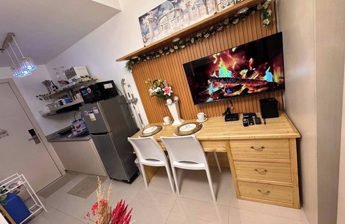Las Pinas Condominio | Paradise Staycation At South!