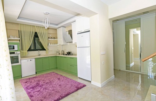Kadriye Villa | Paradise Town Villa Belena