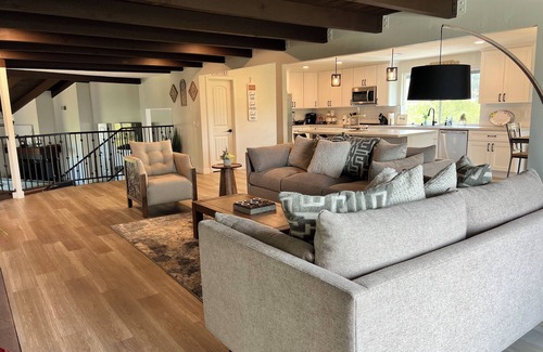 Vista Casa | Paradise View House: Pool & Lake View