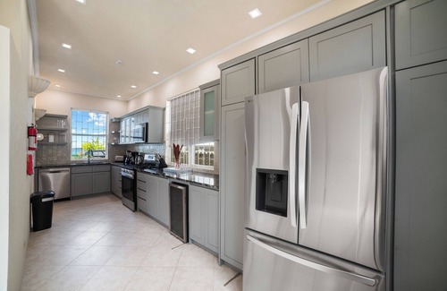 Fitts Village Villa | Paradise Villa