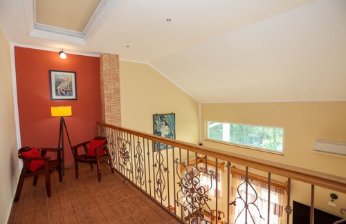 Herceg Novi Villa | Villa Besha con piscina y vistas a la montaña