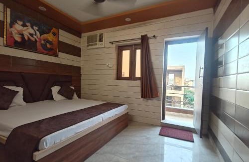 Vrindavan Villa | PARADISE VILLA "Lord Krishna's Goonj"
