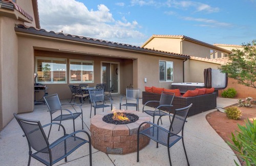 Santa Clara Casa | Paradise Village Resort 86 Private Hot Tub, Game System, Community Amenities, and more