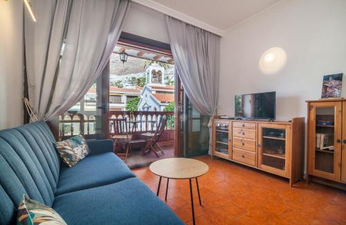 Los Gigantes Apartamento | PARAISO BAMBOO - 2 bedrooms, 2 bathrooms, fibre net, heart of the Los Gigantes, tv channels