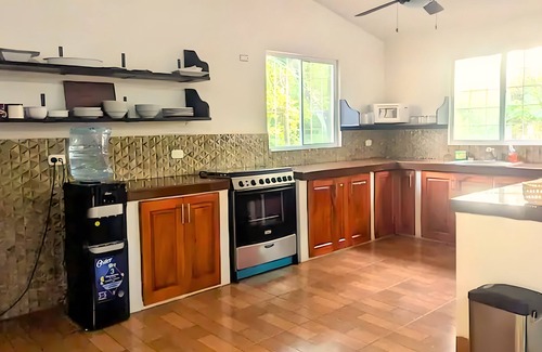 Granada Casa | Paraiso Mombacho: Cozy, Private 3-bedroom in Granada with AC, WiFi