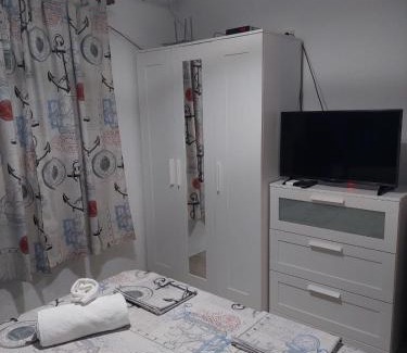 Paralia Ofryniou Apartamento | Paralia Ofrinio - Beach Apartments