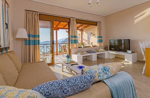 Paralio Astros Casa | Suite Paralio Astros frente a la playa