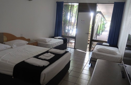 Katherine Hotel | Paraway Motel