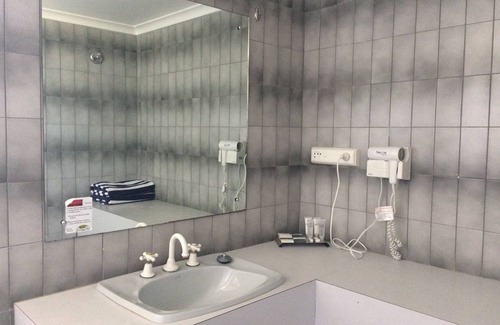 Katherine Hotel | Paraway Motel