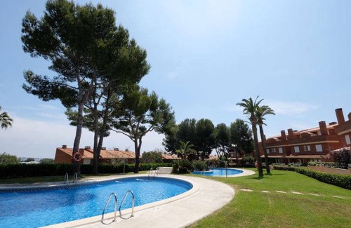 Tamarit Casa | 77 m² Casa ∙ 3 habitaciones ∙ 6 personas