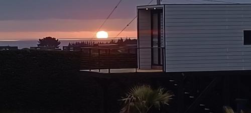 Matanzas Casa | Parcela PLANA con Casa Vista al Mar y Valle, WIFI, TV CABLE, UBICACIÓN PRIVILEGIADA, Portón Automático, PRIVADA