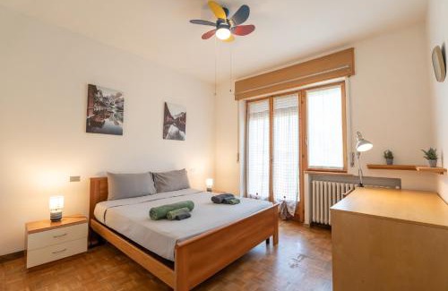 Casbeno Apartamento | Parcheggio Privato - 5 minuti dal Lago di Varese