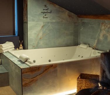 Saint-Roch - Badouillere - Chavanelle Apartamento | Parenthèse enchantée sous les toits
