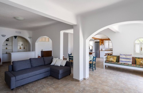 Krotiri Casa | Parikia Cove Mansion