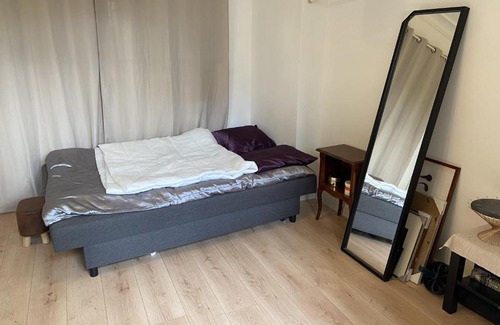 Quartier des peupliers Apartamento | Paris: agréable chambre d’un grand créateur
