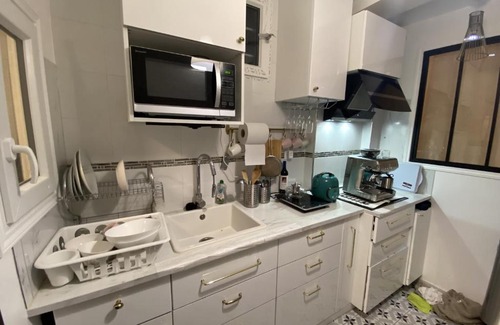 Quartier des peupliers Apartamento | Paris: agréable chambre d’un grand créateur