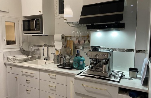 Quartier des peupliers Apartamento | Paris: agréable chambre d’un grand créateur