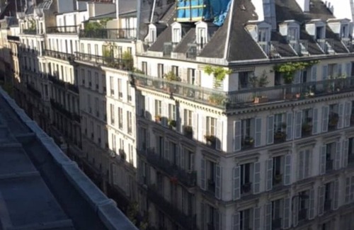 Quartier de la Goutte-d'Or Apartamento | Parisian studio, ideal location, Sacré Coeur view