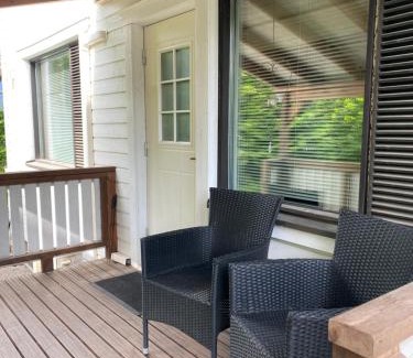 Hameenlinna Apartamento | Paritalo lähellä palveluja