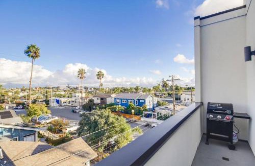 University Heights Apartamento | Park Blvd Paradise 304 - New Construction with King Bed