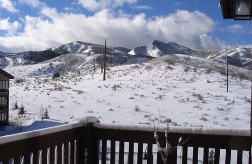 Kimball Junction Condominio | PARK CITY CONDO. Luminoso, soleado con vistas y ubicación conveniente.