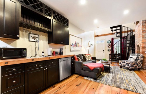 East Allegheny Casa | Park Free★Amazing Space★Professionally Cleaned!