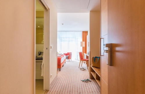 Warnemuende Hotel | Park-Hotel Hübner