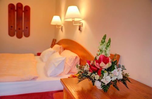 Pruhonice Hotel | Park Hotel Pruhonice