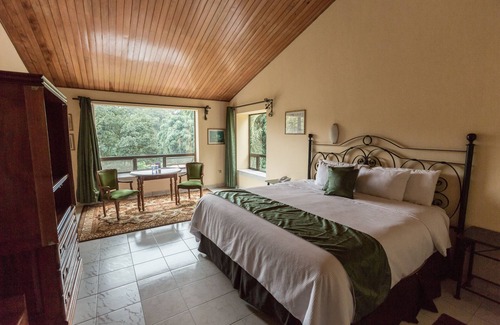 Santa Cruz Verapaz Hotel | Park Hotel Resort