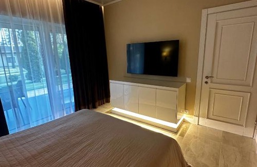 Moshny Hotel | Park-Hotel Tihiy Les