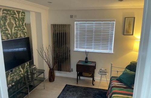 Canons Casa | Park Keeper's Cottage