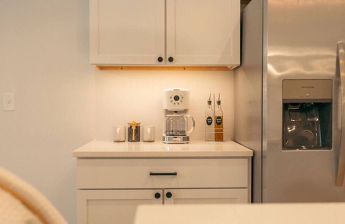 Park Point Casa | Park Point Scandinavian Home🌲 Family Retreat ☀️ 🌊 Pet Friendly 🐾