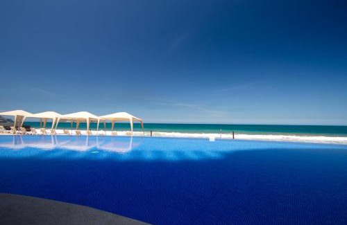 Marina Mazatlán Hotel | Park Royal Beach Mazatlán