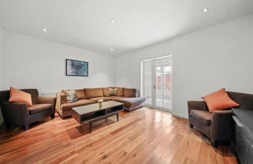 North Acton Casa | Park Royal Hububb Stay