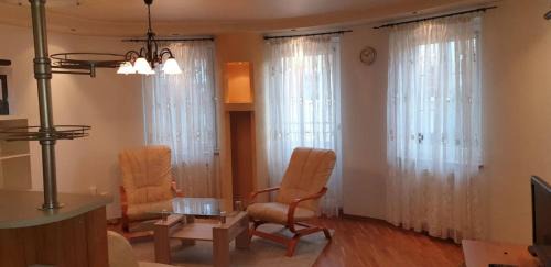 Oborniki Slaskie Apartamento | Park Studio
