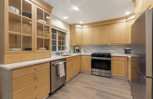 Vancouver Casa | PARK VIEW! 4Bed/2.5bath Vancouver Park Home with a Direct Backyard Park Access