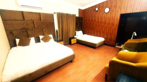 E-11 Sector Apartamento | Park View Guest House in F-7 islamabad