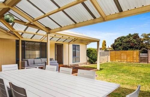 Aldinga Beach Casa | Park View - Pool - Pet Friendly - 4BRM - 2BTH
