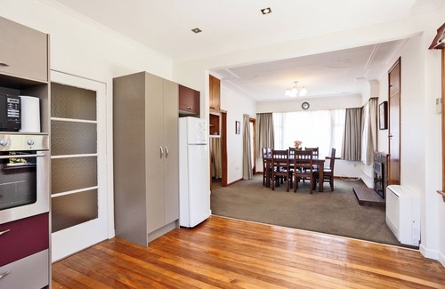Invercargill City Centre Casa | Park View - Spacious inner City Home - 4 bedrooms