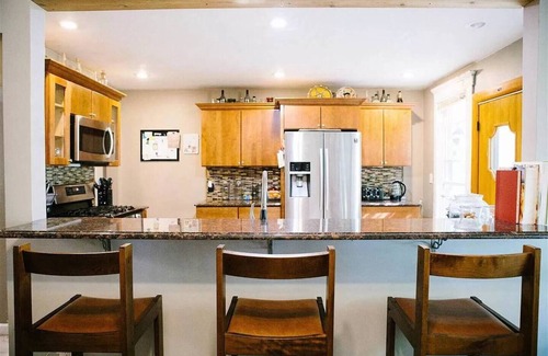 West Side Casa | Park Views - Private 4 bed/2 bath - 30 mins to NYC