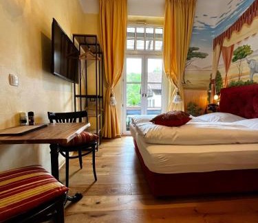 Bad Salzig Apartamento | PARK VILLA zentral am Mittelrhein Zimmer&Apartments Self check in Aparthotel