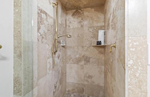 South Snyderville Basin Casa | Park West Village 1700 by Moose Management