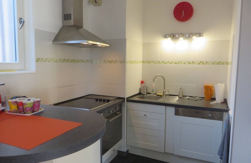 Krutenau Apartamento | Aparcamiento, a orillas del agua, frente al centro histórico, luminoso y tranquilo 74 m²