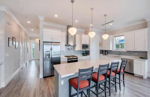 Key West Casa | Parking, Heated Pool, Pet Friendly - Seagate House