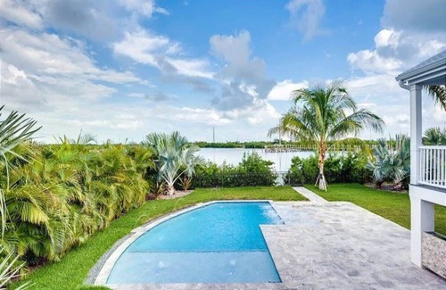Key West Casa | Parking, Heated Pool, Pet Friendly - Seagate House