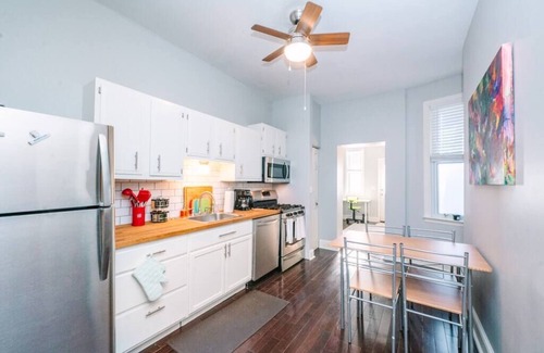 Manchester Apartamento | Parking - Laundry - Convenient
