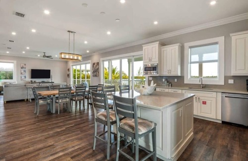 Key West Casa | Parking, Pool & Dock - Evershore House