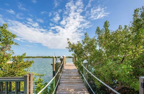 Key West Casa | Parking, Pool & Dock - Evershore House